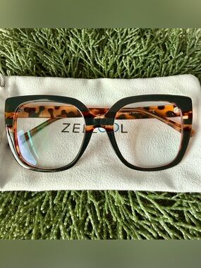*RARE* Dark Green Tortoise Readers (+1.75)- Zeelool Brenda